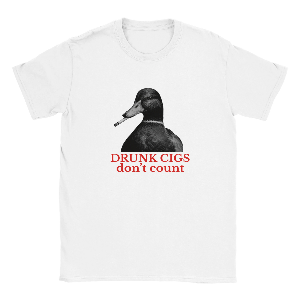Vit t-shirt med fågel-illustration och röd text: “DRUNK CIGS don't count”.