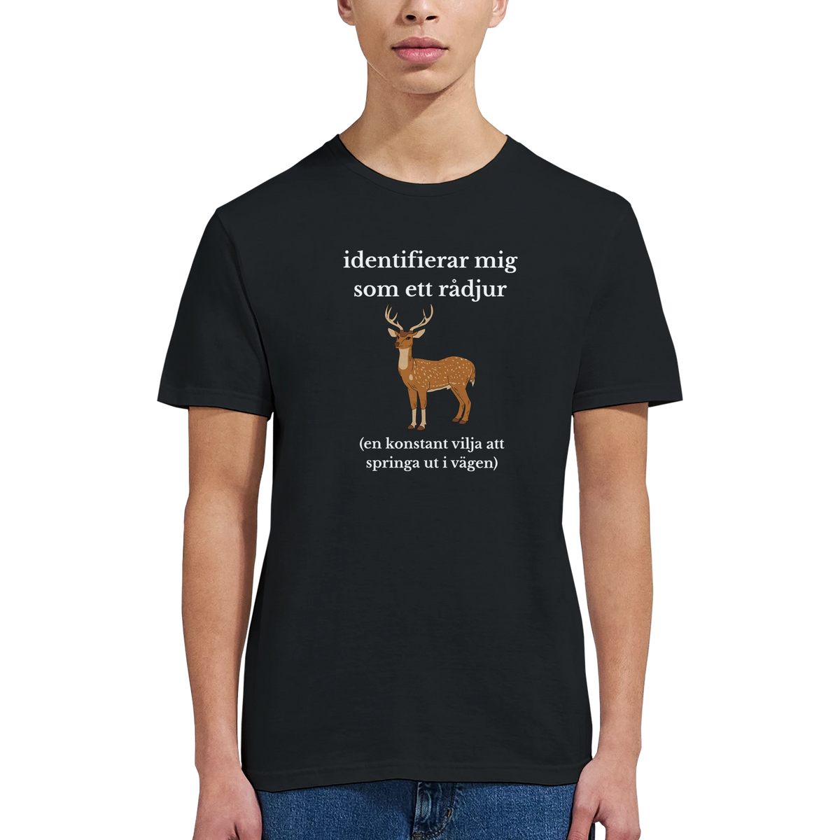 Svart t-shirt med rådjur och centralt texttryck fram