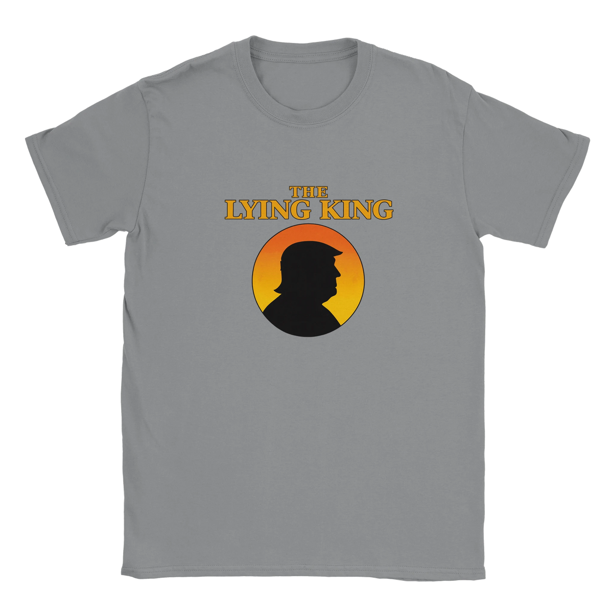 Grå t-shirt med The LYING KING-tryck och orange rundel med profil