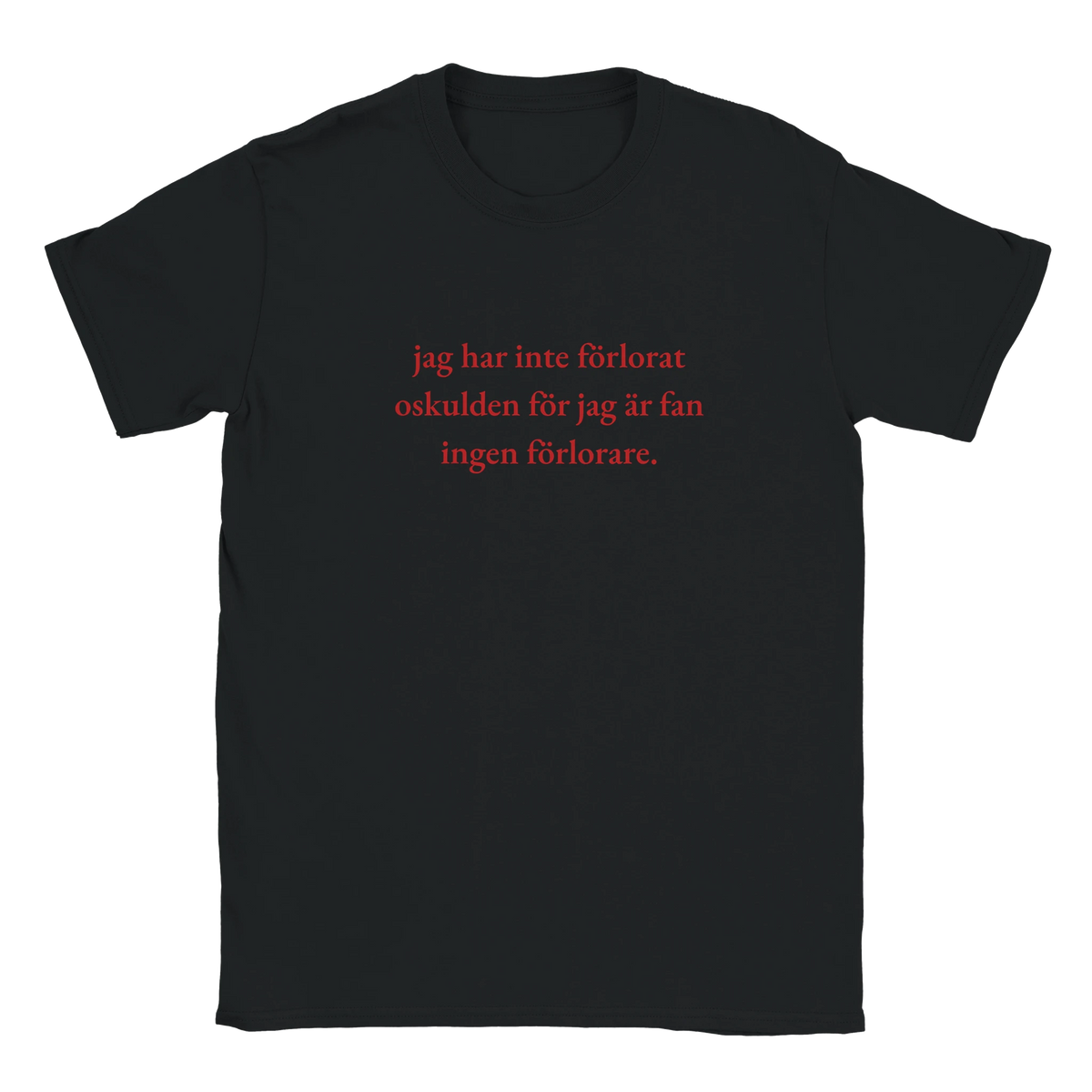 Svart t-shirt med röd texttryck framtill